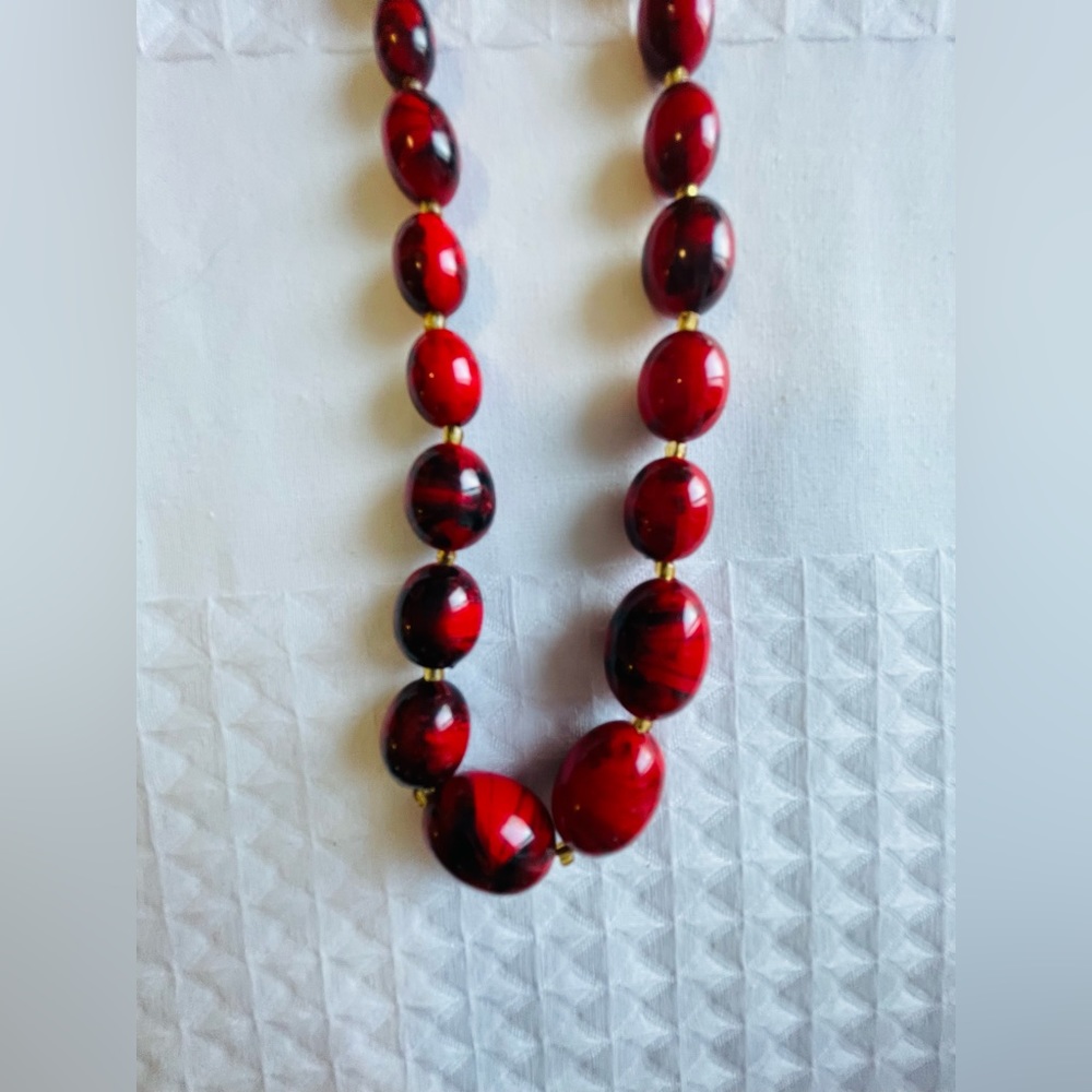 Vintage Red glass bead with black pattern necklace